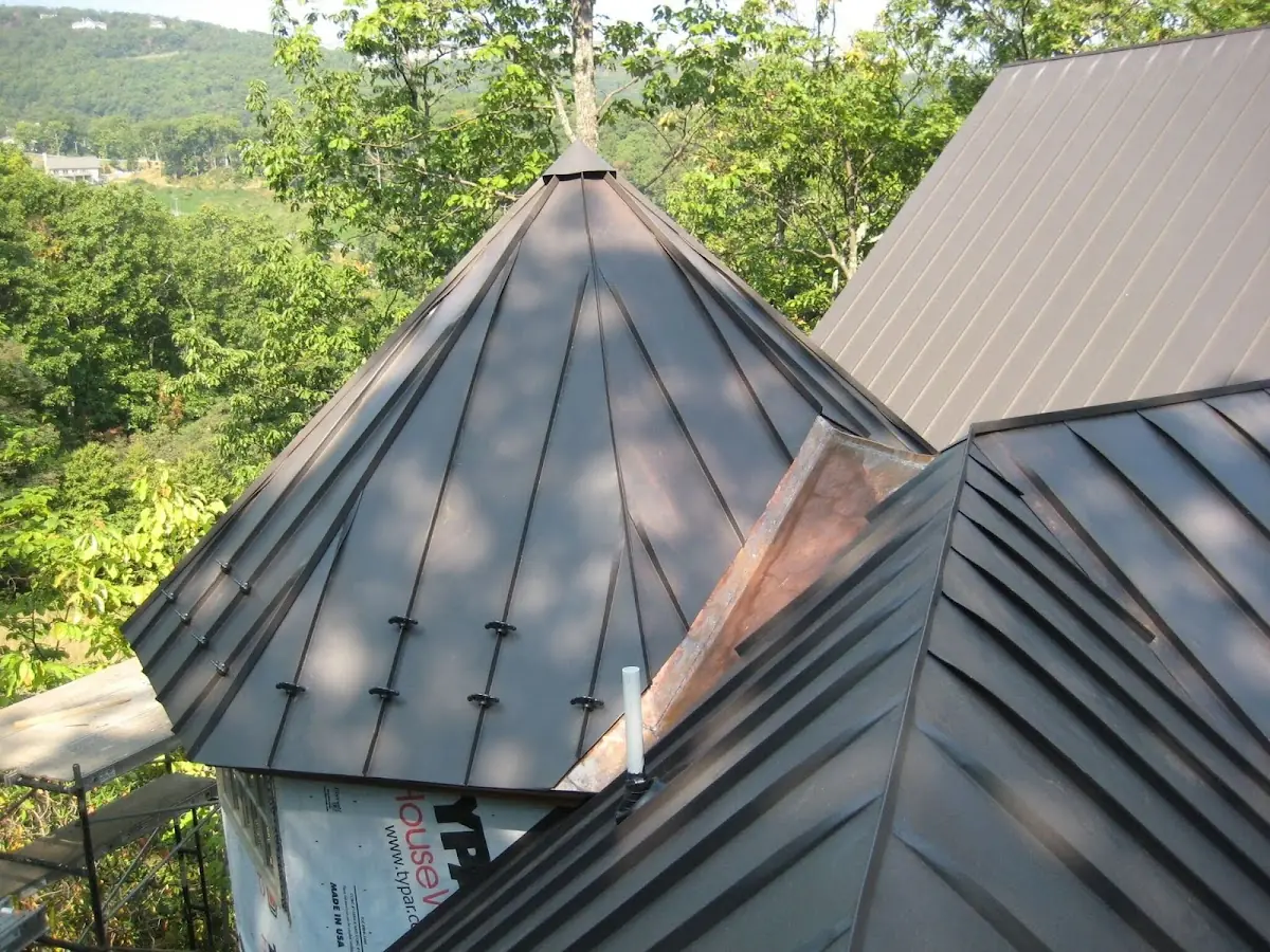 Professional Roof Tarp Installation by Craftsman Roofing in Lakeview